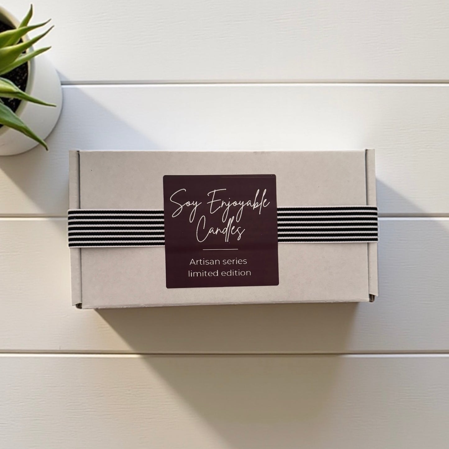 ARTISAN SERIES : Boxed set 3.5 oz with Candle Coaster